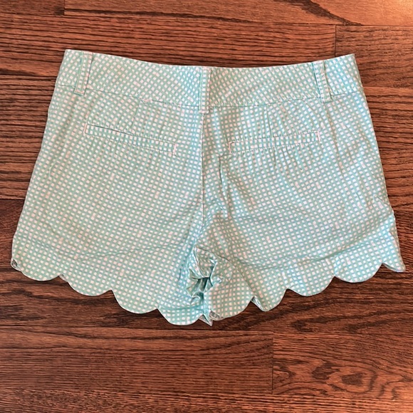 Lilly Pulitzer plaid scalloped shorts - Picture 2 of 3